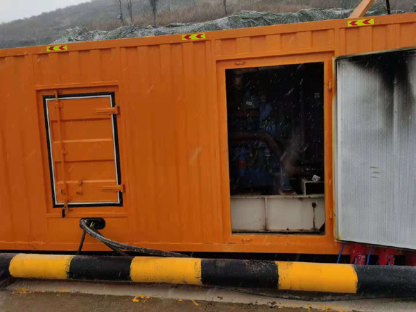 岳西发电机出租 柴油发电机组电压低报警怎么办？