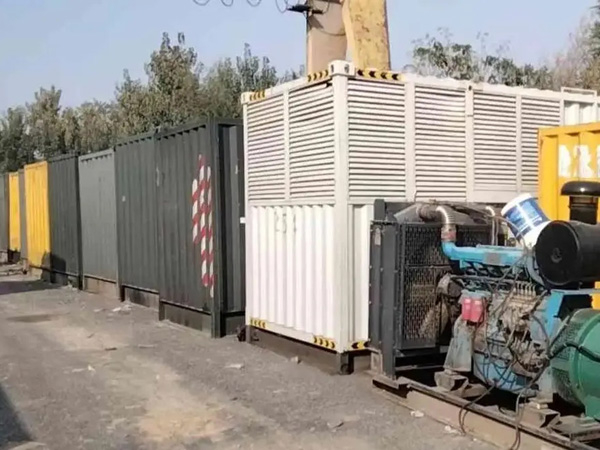 岳西200KW柴油发电机机组每小时油耗是多少?